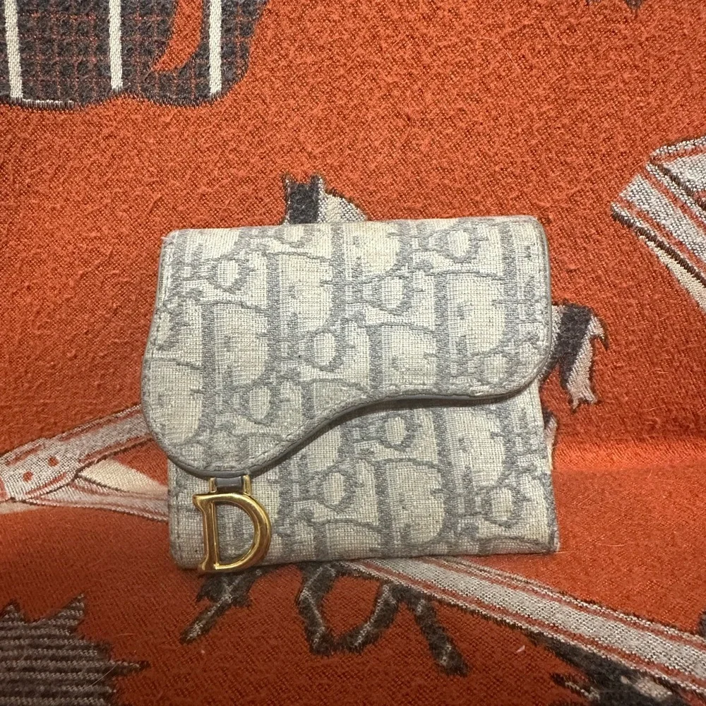 CHRISTIAN DIOR ❤️🌟OBLIQUE SADDLE LOTUS FOLDED WALLET⭐️
